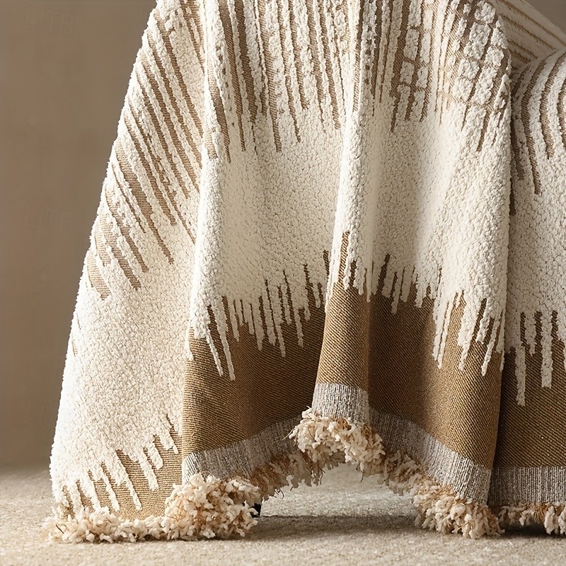 Thickened Sofa Blanket Autumn And Winter Gradient Striped Jacquard Half Velvet Sofa Towel With Tassels Multi-functional Blanket3