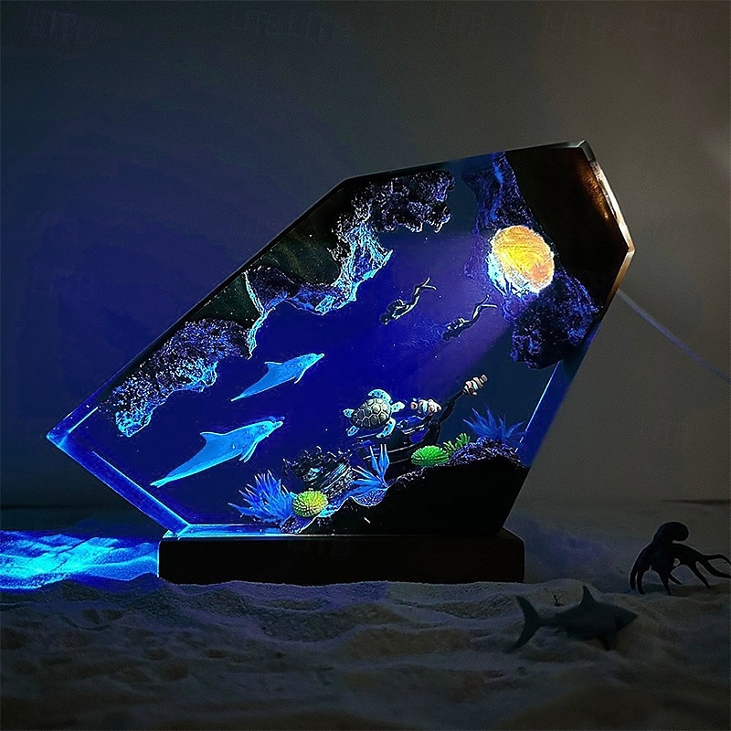 Handmade Ocean Resin Night Light, Dolphin and Turtle Resin Night Light Couple Diver Exploring Underwater World Clownfish Water Grass, USB Wooden Table Lamp for Home & Office Decor, Unique Art Ornament & Christmas Gift2