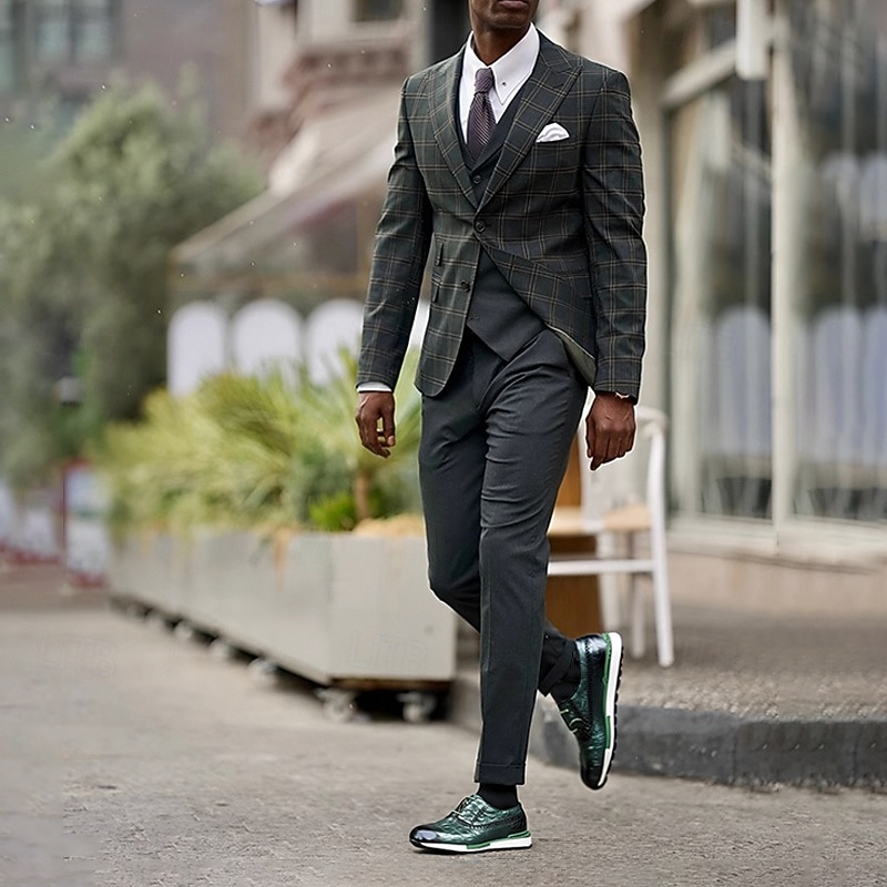 Men's Premium Cowhide Leather Sneakers with Crocodile Pattern and Green Accents – Stylish Casual & Sporty Footwear2