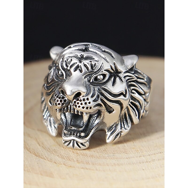 Vintage Tiger Head Ring for Men | Bold and Edgy Punk Style4