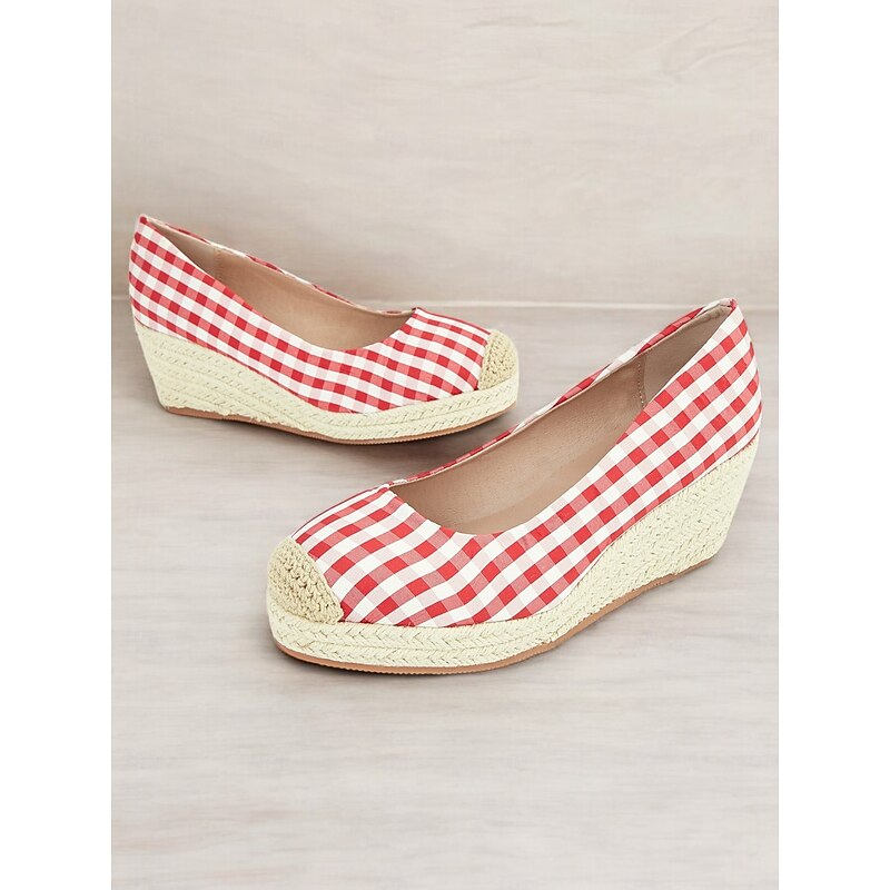 Women's Red Gingham Espadrille Wedge Heels with Crochet Toe Cap, Vintage Style Summer Shoes for Casual and Vacation Wear2