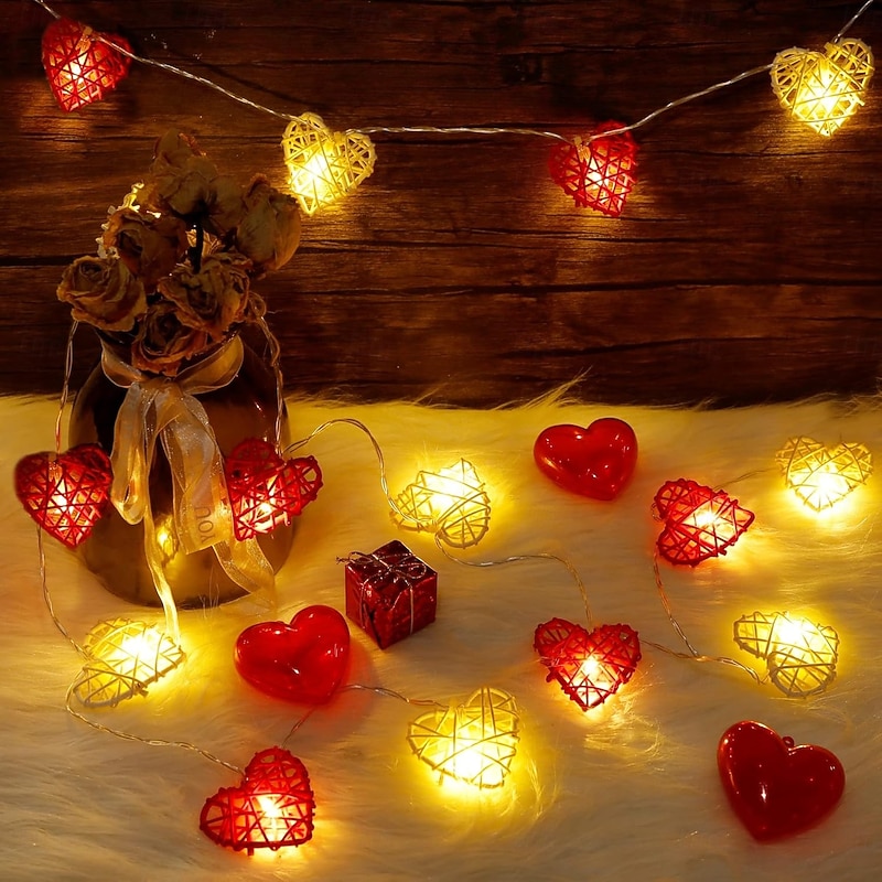 Valentine's Day String Lights 10/20 LED Heart Shape String Light Romantic Fairy Lights Battery Operated Valentine Decor for Indoor Outdoor Wedding Anniversary Holiday Party2