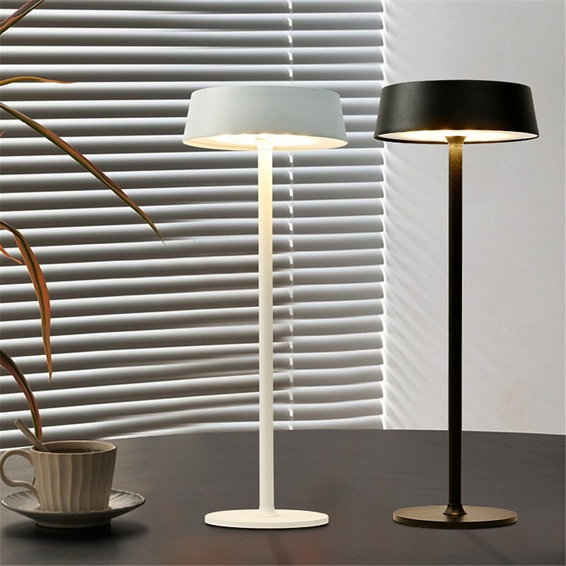 Modern Metal Desk Lamp with USB Charging & Touch Dimming, LED Table Light for Bars Living Rooms Coffee Shops 1PC4