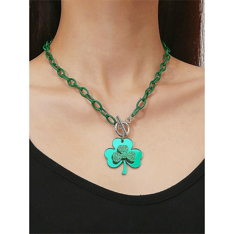 St. Patrick's Day Shamrock Necklace – Green Chain Link with Four-Leaf Clover Pendant, Festive Statement Jewelry for Women, Holiday and Party Accessory2