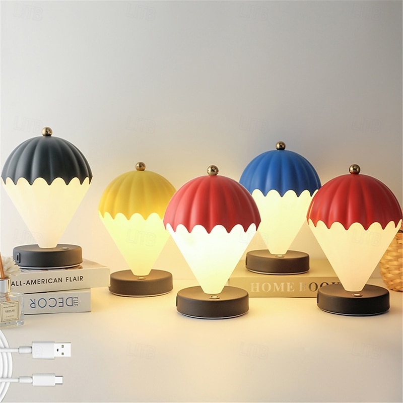 Hot Air Balloon Table Lamp - USB Charging, Ambient Beside Light for Home & Cafe