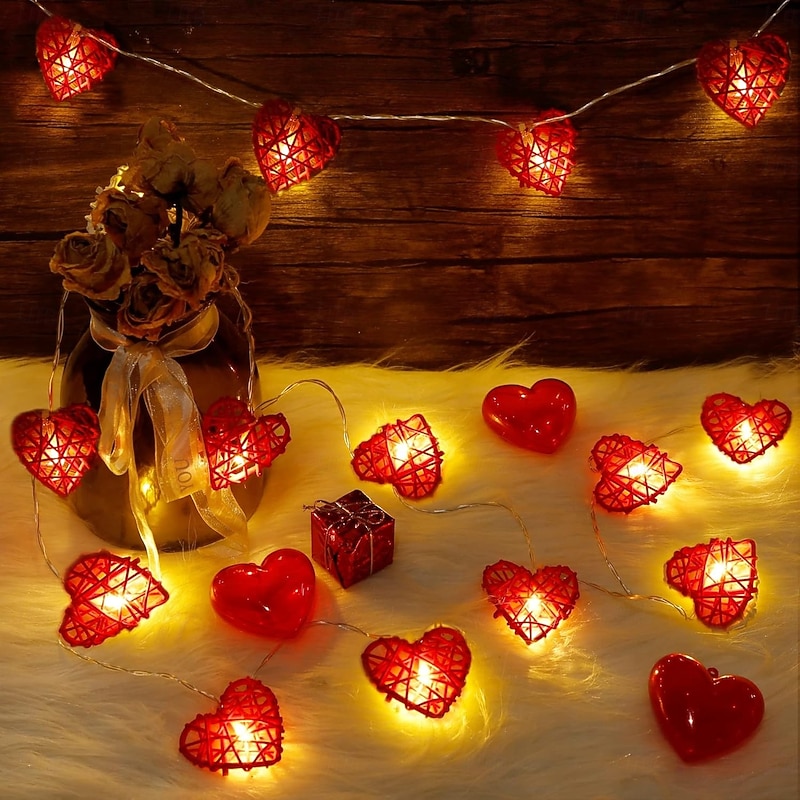 Valentine's Day String Lights 10/20 LED Heart Shape String Light Romantic Fairy Lights Battery Operated Valentine Decor for Indoor Outdoor Wedding Anniversary Holiday Party3
