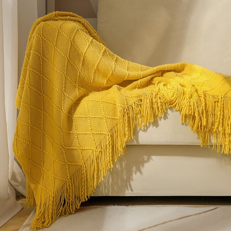 Nordic Fringe Knit Blanket Soft and Cozy Yarn Design Perfect for Office Naps, Air-Conditioned Rooms, or Relaxing Versatile as a Shawl, Sofa Throw, or Casual Cover