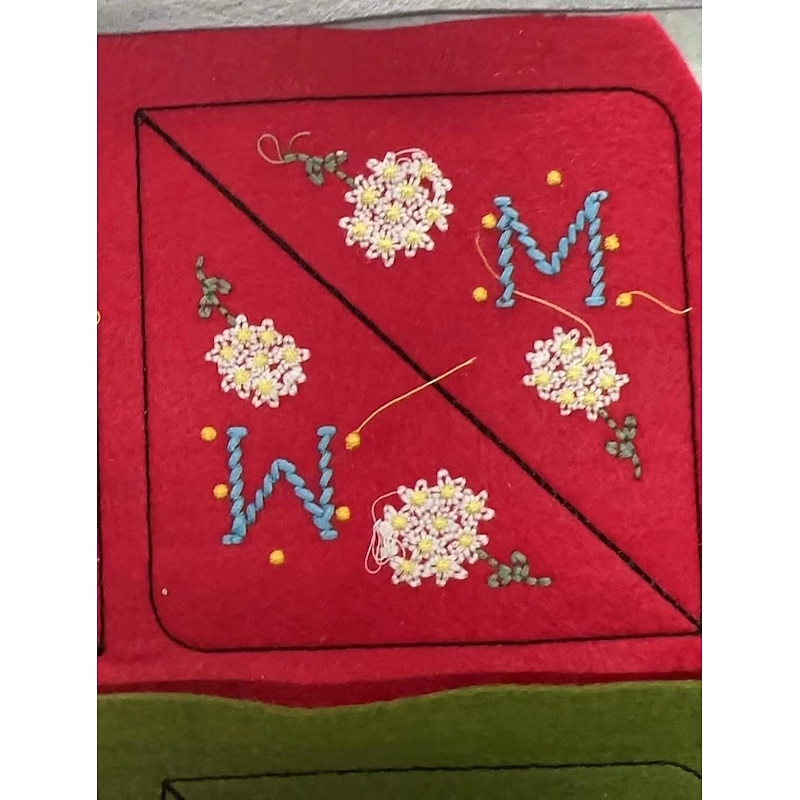 Valentine's Day Personalized Hand Embroidered Corner Bookmark, Red Handmade Embroidery Felt Triangle Page Corner Bookmark for Women, Romantic Handmade Bookmarks4