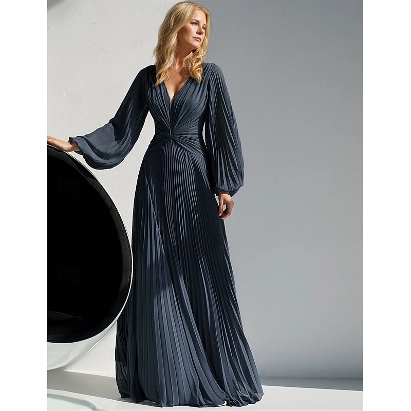 A-Line Dress Mother of the Bride Dress Elegant Simple V Neck Floor Length Chiffon Long Sleeve with Solid Color