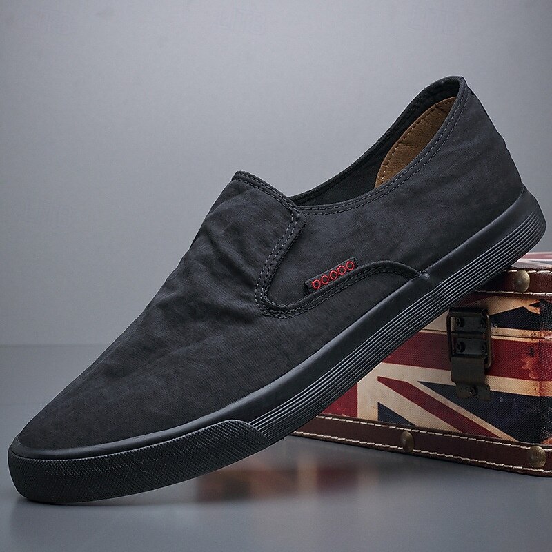 Men's Lightweight Slip-On Canvas Sneakers – Breathable Casual Shoes for Everyday Wear and Travel3