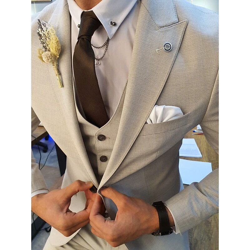 Men's Wedding Suits Peak Dark Khaki Beige Business Formal Solid Colored Tailored Fit 3 Piece Single Breasted One-button2