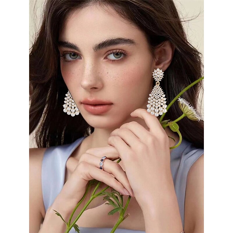 Elegant Faux Pearl and Rhinestone Drop Earrings – Vintage Style, Gold-Plated, Perfect for Weddings and Formal Occasions2