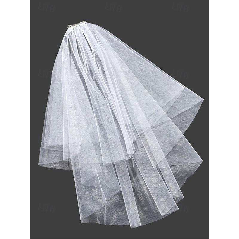 Elegant Two-Layer Bridal Veil with Soft Tulle – Classic Wedding Accessory for Brides, Ideal for Traditional and Formal Weddings4