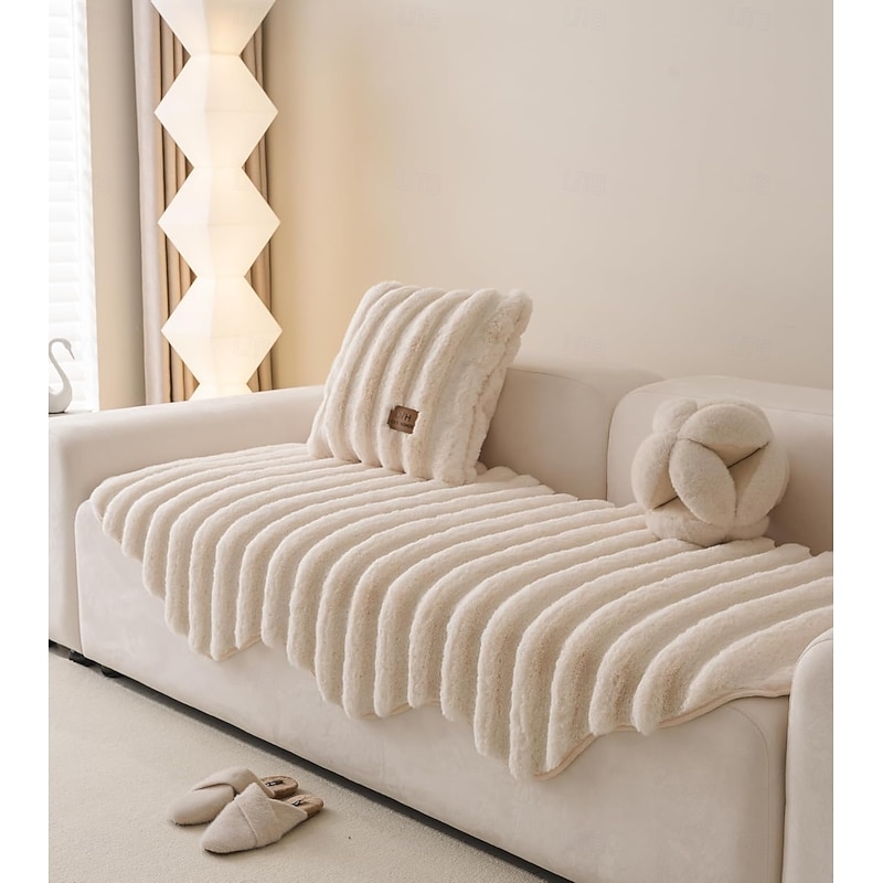 Plush Anti-Scratch Couch Cover Furry Fluffy Cushion Cover Thick Cozy Warm Non-Slip Sofa Slipcovers Irregular Shape Vertical Stripe Furniture Protector for Dogs