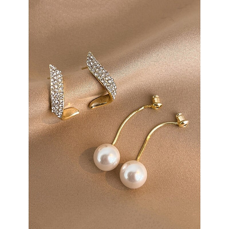Elegant Gold-Plated Pearl Earrings with Crystal Detailing – Stylish Drop Earrings for Women, Perfect for Weddings, Evening Events,and Formal Occasions4