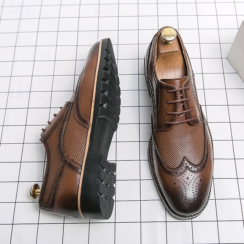 Men's Brown Brogue Shoes with Chunky Sole, Classic Lace-Up Design, Casual Style for Outdoor and Everyday Wear3