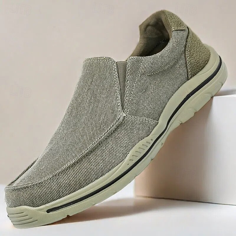 Men's Casual Slip-On Sneakers – Comfortable Canvas Shoes with Lightweight Sole for Outdoor Activities, Daily Wear & Vacation