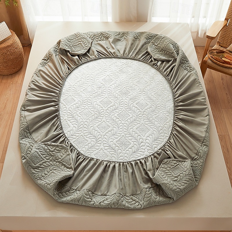 Queen Full King Protective Bed Cover Waterproof Mattress Protector Quilted Fitted Mattress Pad Bed Protector Elastic Band Suitable for All Seasons,Embossed Design,360°Coverage,Deep Pocket4