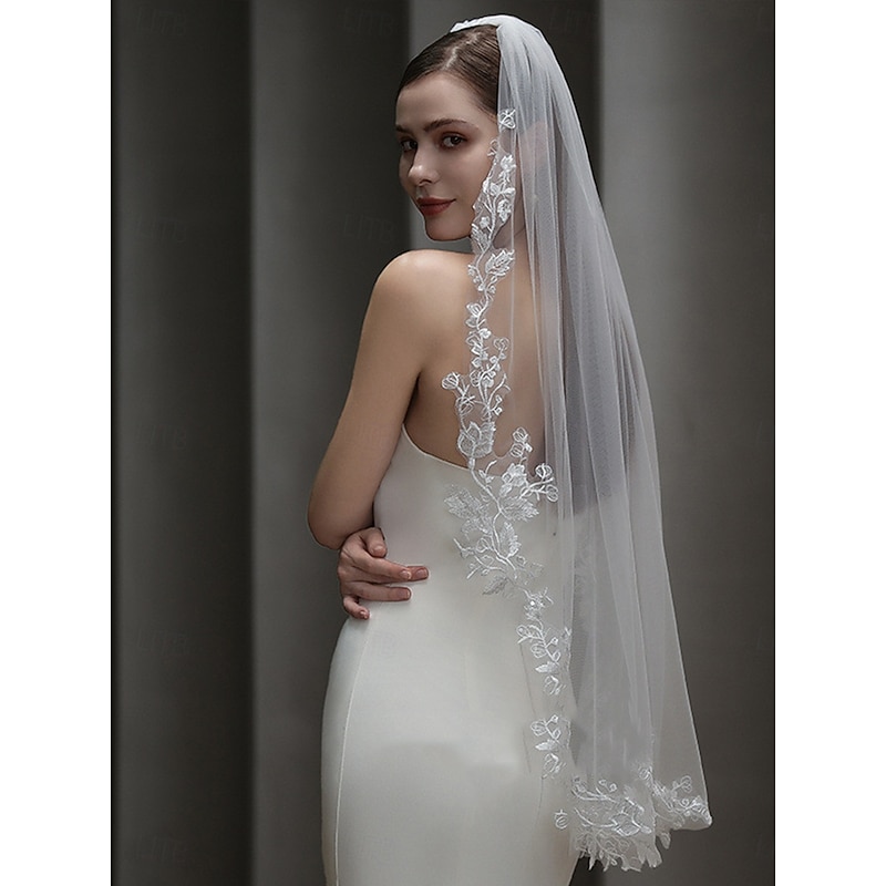 One-tier Comtemporary / Stylish Wedding Veil Cathedral Veils with Embroidery Tulle2