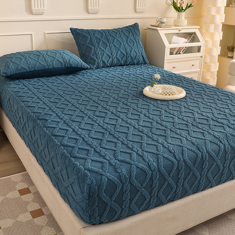 Velvet Fitted Sheet Luxury Super Soft Cozy Comfy Knit Suitable for Fall Winter and Spring Solid Color