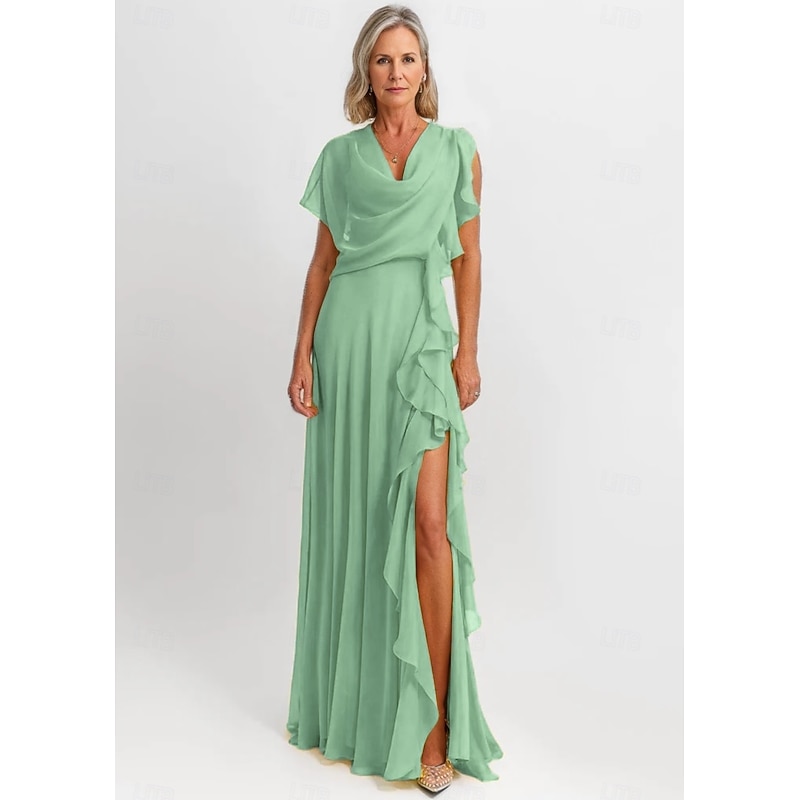 Ruffles A-Line Dress Mother of the Bride Dress Elegant Vintage Jewel Neck Floor Length Chiffon Short Sleeve with Tier Cascading