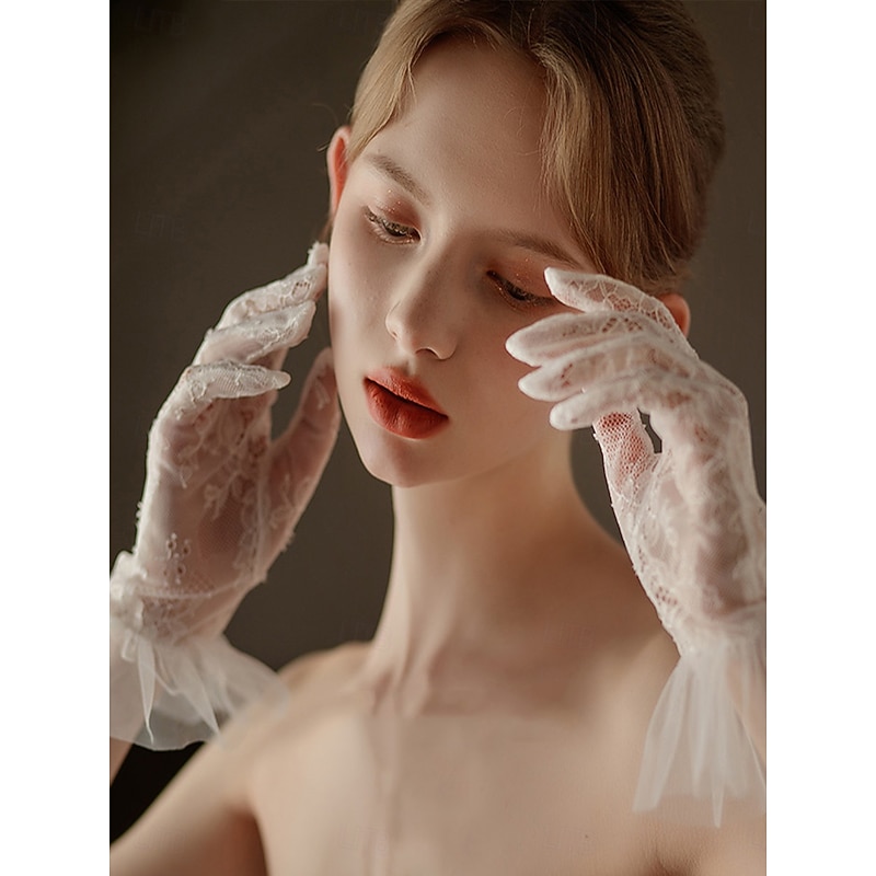 Lace Wrist Length Glove Elegant / Classic Style With Pure Color Wedding / Party Glove4