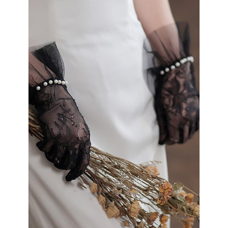 Lace Wrist Length Glove Elegant / Classic Style With Pure Color Wedding / Party Glove2