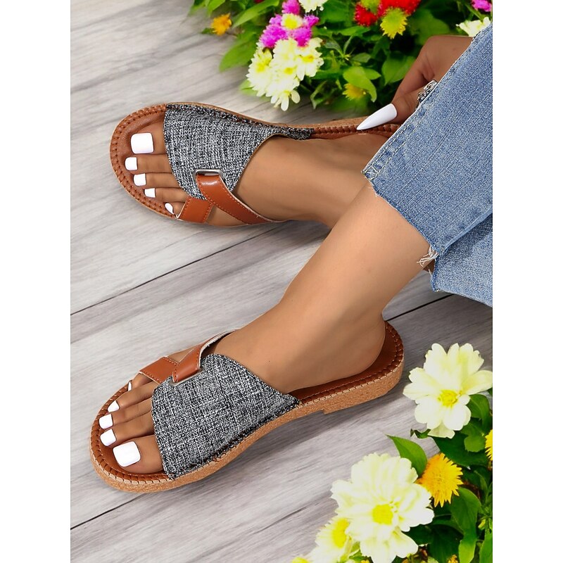 Contrast Color Slide Sandals for Women – Comfortable Open-Toe with Stylish Strap Design for Everyday Casual Wear2