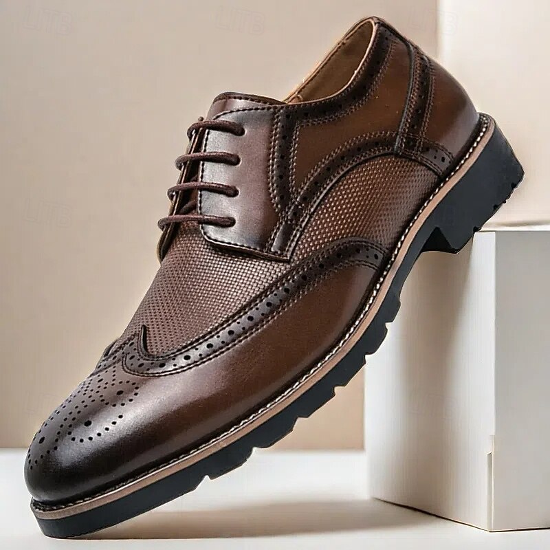 Men's Brown Brogue Shoes with Chunky Sole, Classic Lace-Up Design, Casual Style for Outdoor and Everyday Wear