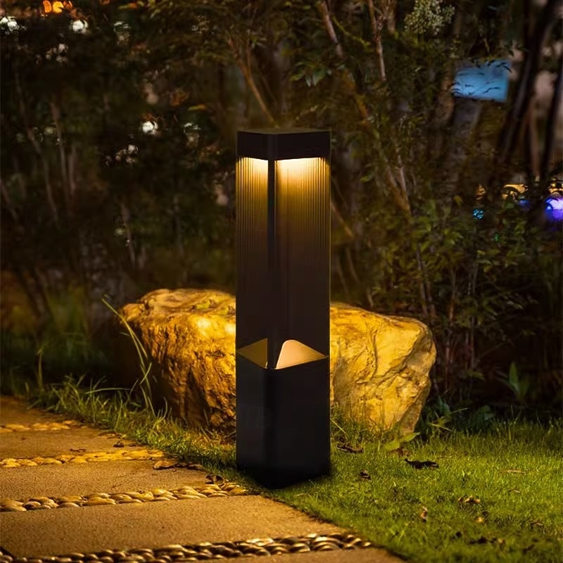 Modern Landscape Path Light Warm Light Pathway Lights Outdoor LED Waterproof Bollard Light Black Square Aluminum Post Light Fixture External Lawn Bollard Lantern for Porch Garden Front Yard 110-240V 20W4