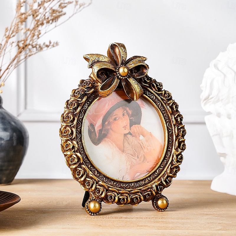 Vintage Floral Round Decorative Frame, European Antique Gold Mini Desktop Picture Frame, Cozy Home Desk Decor, Ideal for Photo Display and Photography