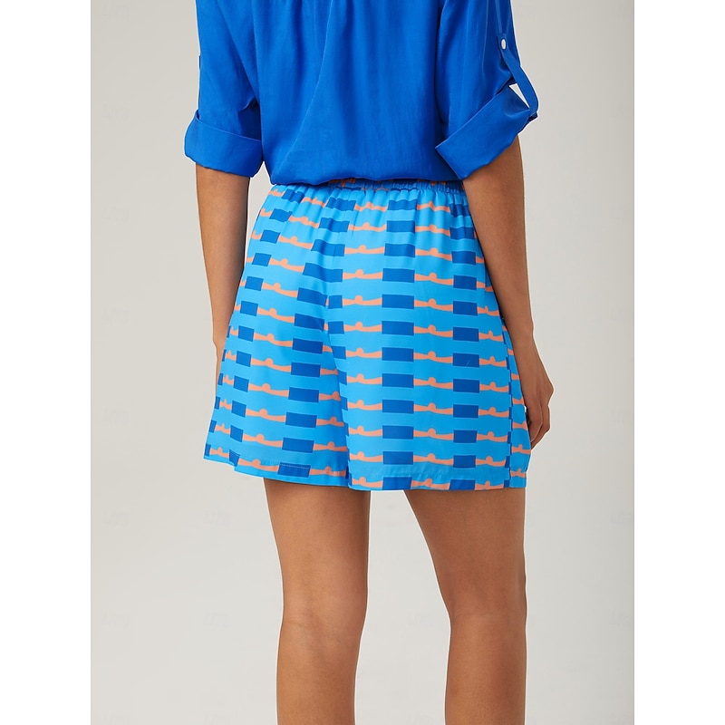 Vacation-Style Blue Geometric Print Shorts2