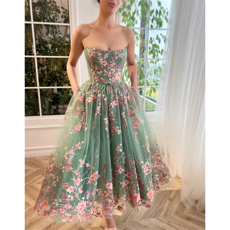 A-Line Cocktail Dresses Elegant Dress Wedding Guest Holiday Floor Length Long Sleeve V Neck with Floral Embroidered Lace Applique