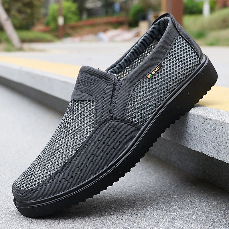 Men's Grey Breathable Mesh Slip-On Shoes, Lightweight and Sporty, Ideal for Outdoor Activities and Casual Walks