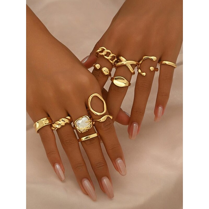 Gold Statement Rings Set for Women – Trendy Vintage Chunky Stackable Finger Rings, Fashion Jewelry for Parties, Weddings, and Everyday Wear2