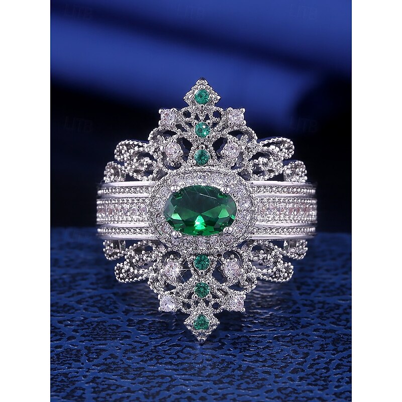 Women's Vintage  Emerald Crown Ring – Elegant Royal-Inspired Jewelry for Engagements, Weddings and Special Occasions