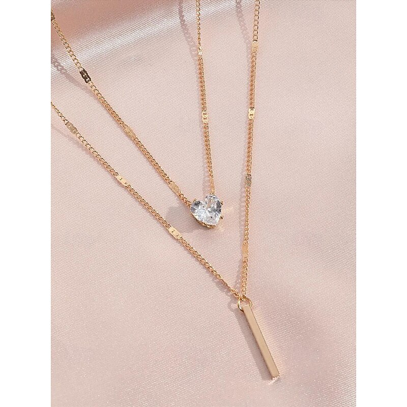 Women's exquisite water drop pendant double-layer gold tone necklace, elegant and simple style, suitable for fashion-conscious women to wear in casual and party occasions2