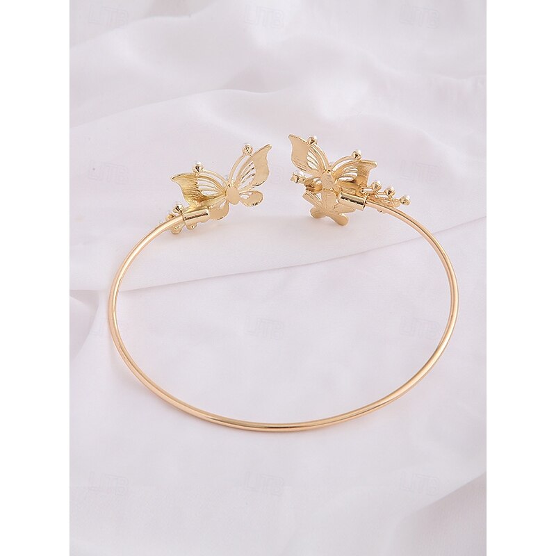 Women's Gold Butterfly Pearl Choker Necklace – Elegant Statement Jewelry for Weddings, Parties and Special Occasions4