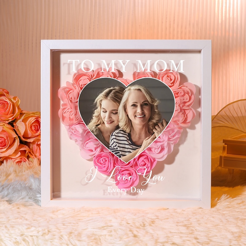 Personalized Mom Flower Shadow Box Custom Best Gift for Mom Mothers Day Heart Shaped Frame Dried Flower Picture Frame Valentine's Day Birthday Gift for Mom Grandma Family