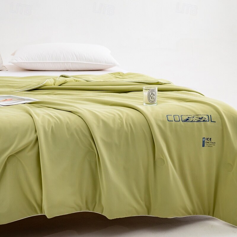 Cooling Quilt Comforter Breathable Tencel Lyocell Fiber Quilt Queen Cooling Blanket for Hot Sleeper Lightweight Duvet for Summer Green Pink Blue Purple4