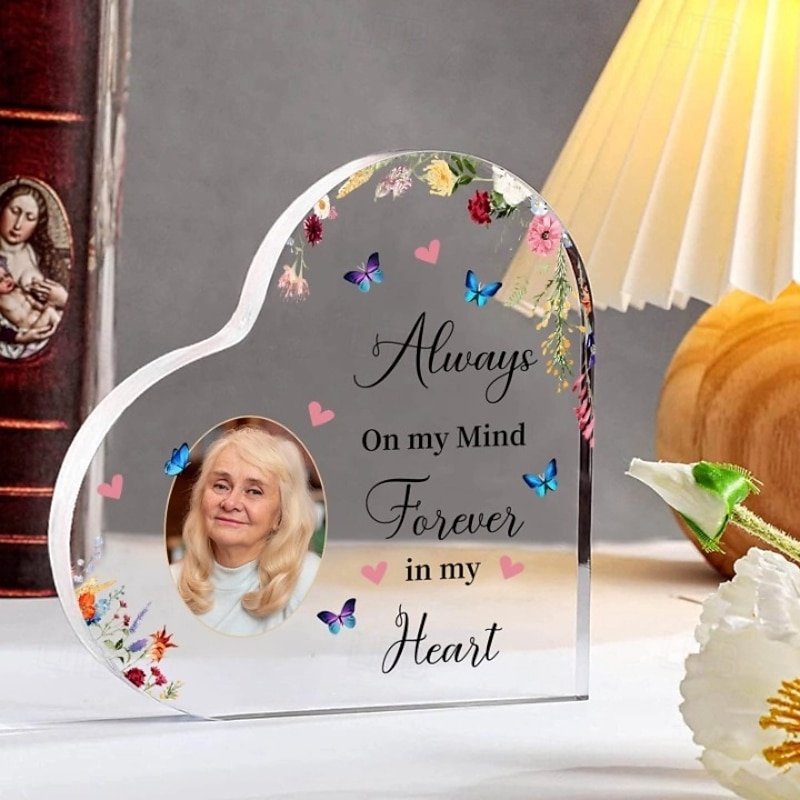 Personalized Heart Shaped Acrylic Plaque, Custom Gift for Mom, Unique Mother's Day Gift with Photo, Perfect Desk or Shelf Decoration to Express Love and Gratitude - Main Image