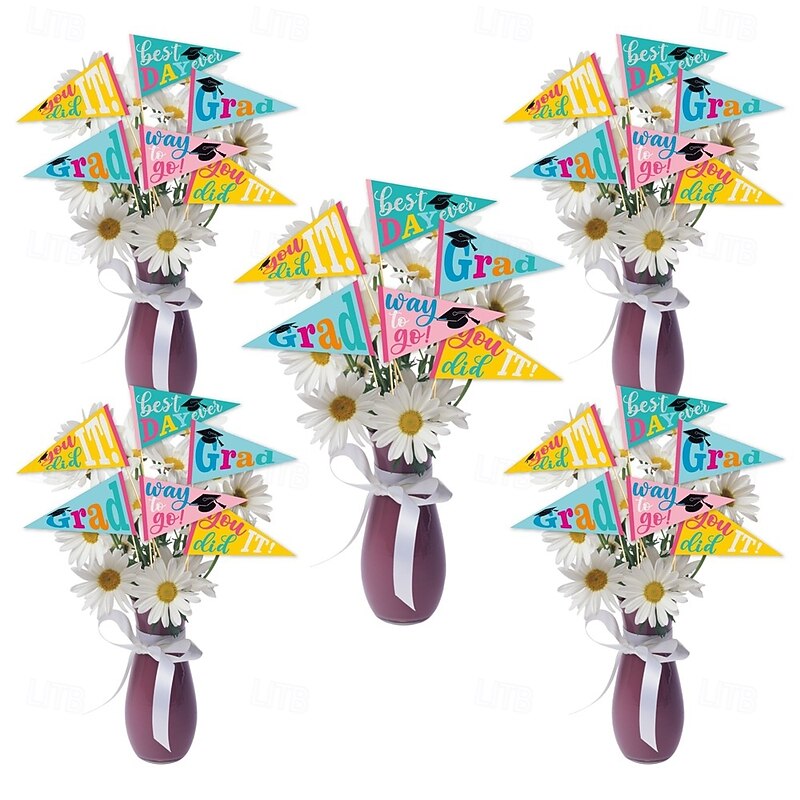12 Pack Double Sided Class of 2025 Graduation Party Centerpiece Sticks, Vase Arrangement Triangle Flag Graduation Season Flower Bouquet Arrangement Plaque Graduation Ceremony Decoration