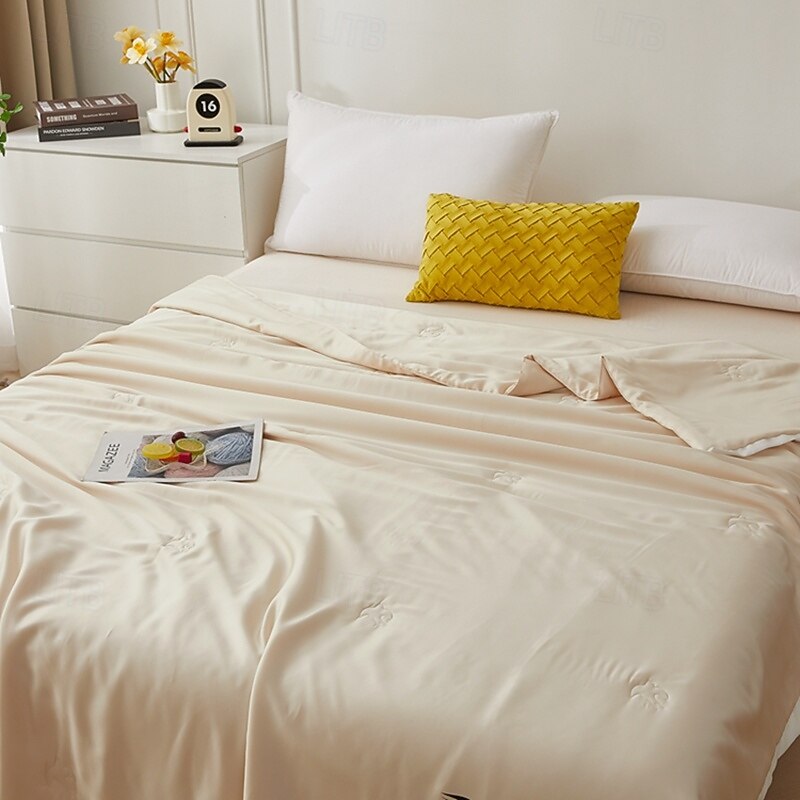 Tencel Summer Quilt with Bird's Nest Protein Fiber Ultra Soft, Breathable, and Skin-Loving for Hot Sleeper Good Night Sleep4