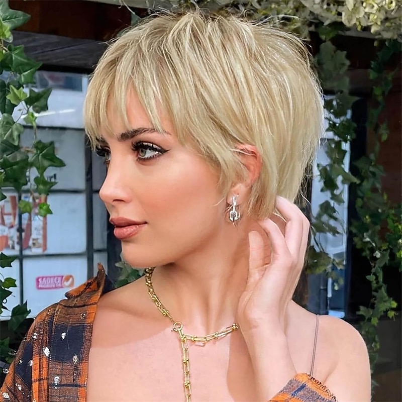 Blonde Wigs for Women Pixie Cut Wig Short Hair Wigs with Bangs for Daily Use and Cosplay