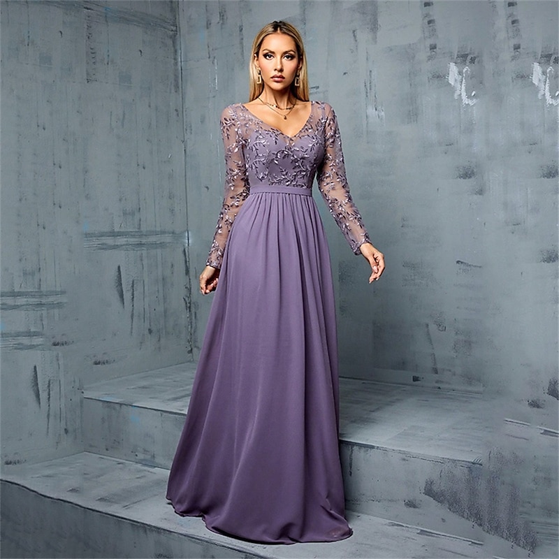 A-Line Mother of the Bride Quinceanera Dresses Elegant Dress Wedding Wedding Guest Floor Length Long Sleeve V Neck Chiffon with Pleats