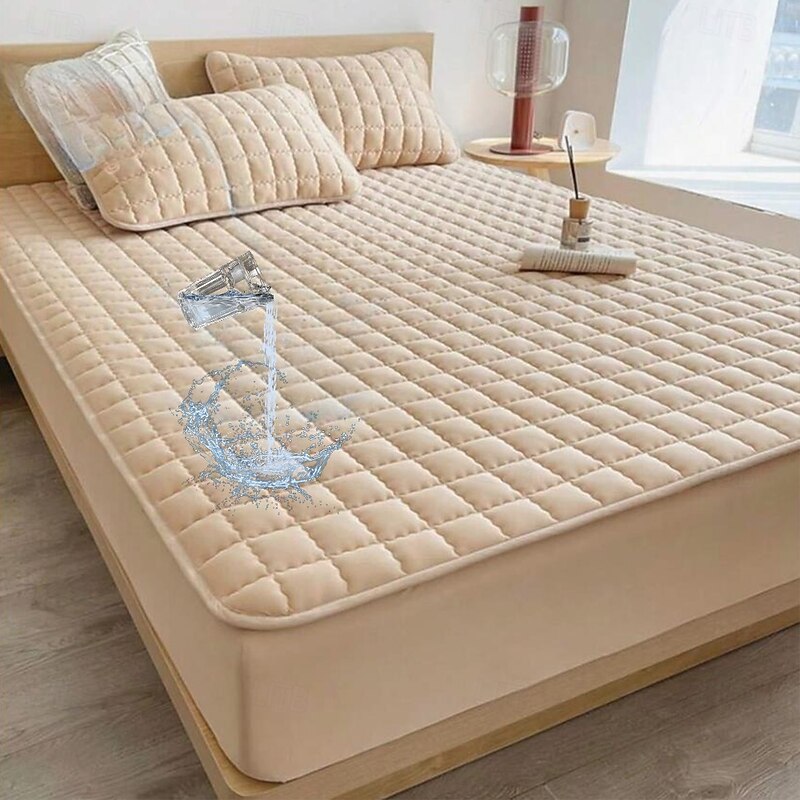Queen Full King Protective Bed Cover Waterproof Mattress Protector Quilted Fitted Mattress Pad Bed Protector Elastic Band Mattress Pad Fitted Sheet Soft Cotton Breathable Non-Slip Thickened Dustproof