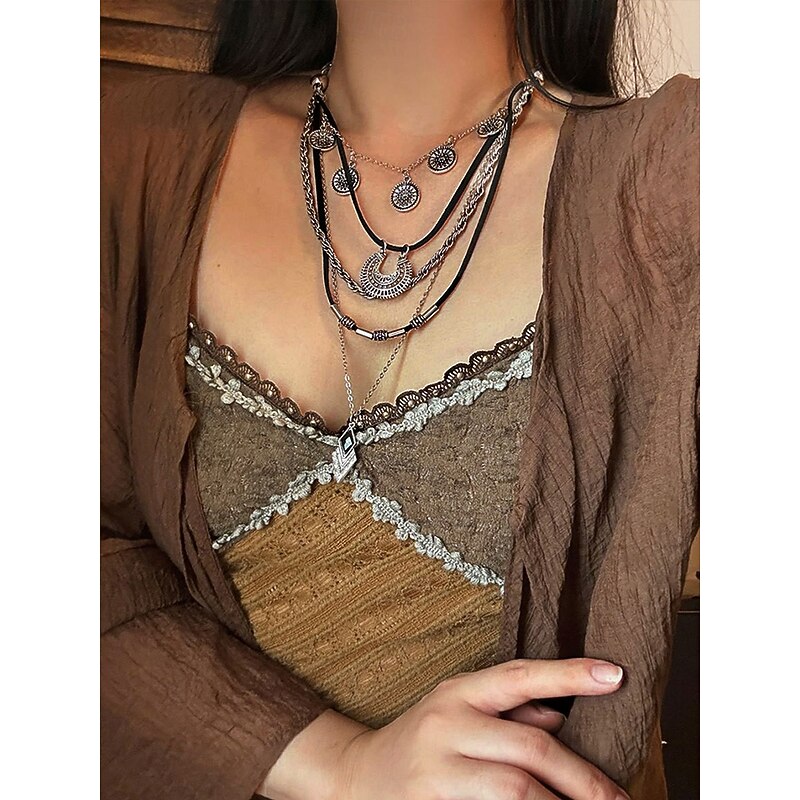 Silver Bohemian Layered Necklace with Black and Silver Chains, Circular and Geometric Pendants, Perfect for Casual and Evening Wear, Ideal for Summer and Festival Accessories3