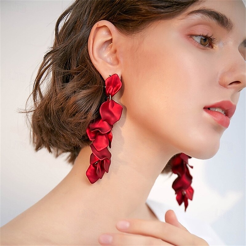 Hoop Earrings Vintage Style Classic Flower Vintage Fashion Earrings Jewelry White / Yellow / Red For Wedding Party Holiday 1 Pair