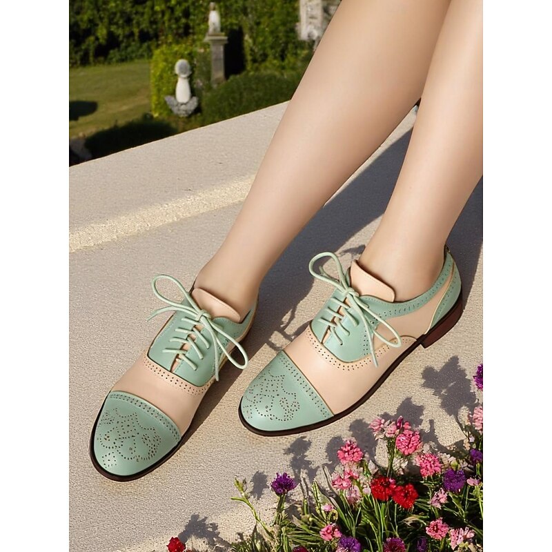 Women's Mint Green Oxford Shoes – Two-Tone 1950s Vintage Brogues with Lace-Up Design for Spring Outings, Work & Picnics2