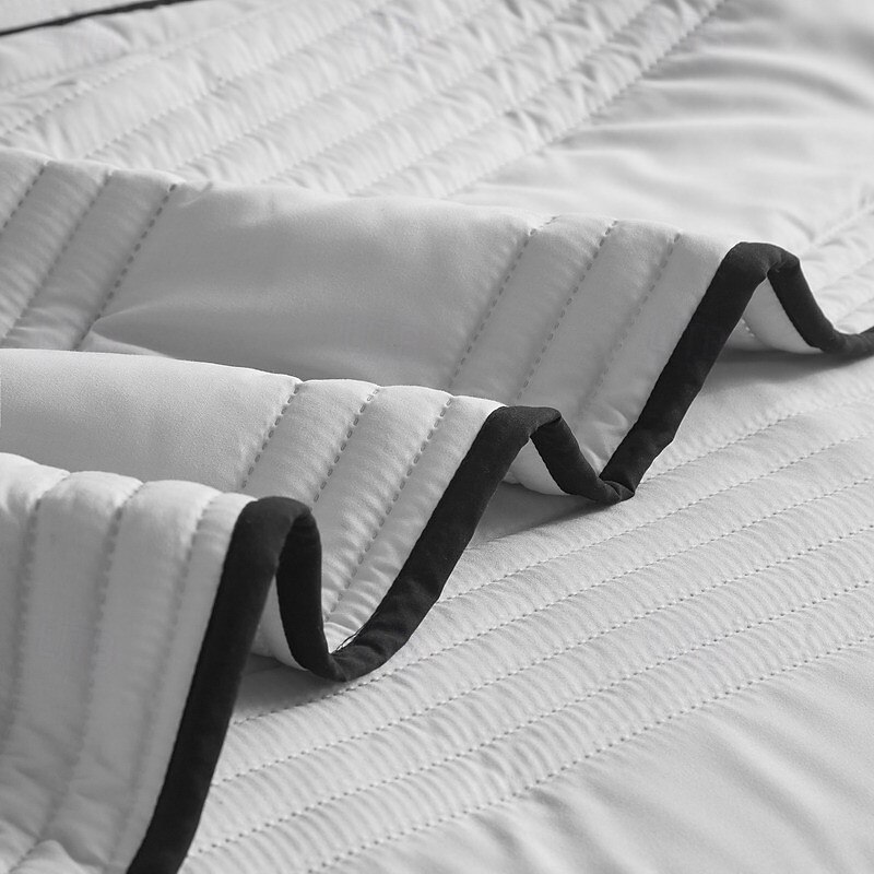 Cooling Blankets for Hot Sleepers Summer Blanket Queen Size, Cold Lightweight Gift for Night Sweats, Ice Cooled Breathable Comforter for Bed4